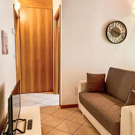 Lägenhet Domus Ad Lacum By Interhome Colico