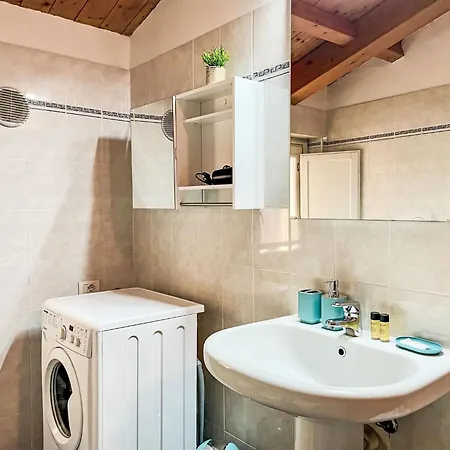 Daire Domus Ad Lacum By Interhome