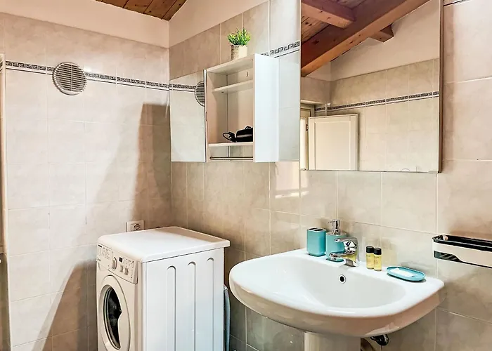 Lägenhet Domus Ad Lacum By Interhome